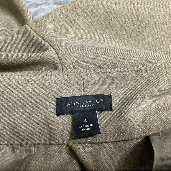 Ann Taylor Beige Trousers, casual, office, size 8. - Picture 10 of 15